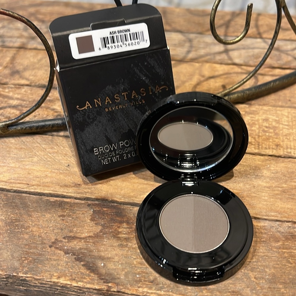 🆕 Anastasia Brow Powder